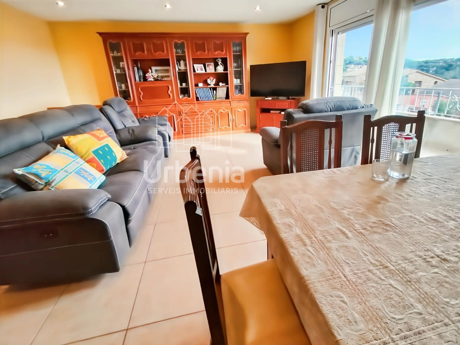 Sala d'estar de Casa o xalet en venda en Tordera amb Calefacció, Terrassa i Traster