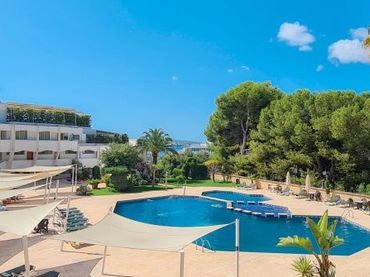 Mini appartamento con piscina in vendita a Portals Nous