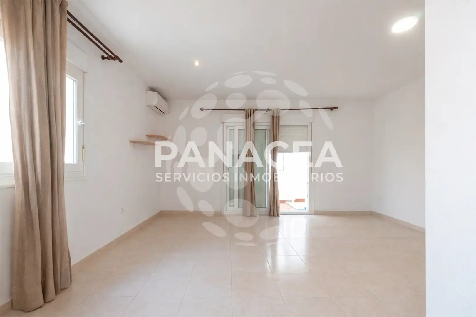 Flat for sale in Roquetas de Mar  with Furnished, Microwave and TV