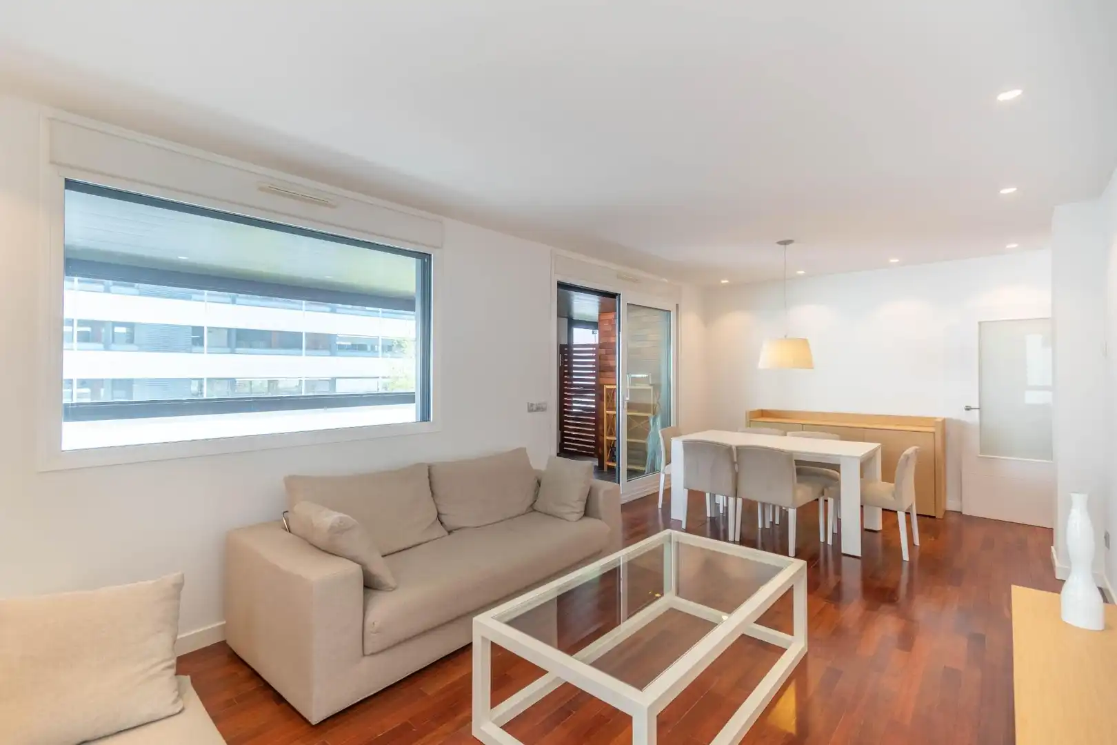 Sala d'estar de Pis en venda en  Pamplona / Iruña amb Calefacció, Jardí privat i Traster