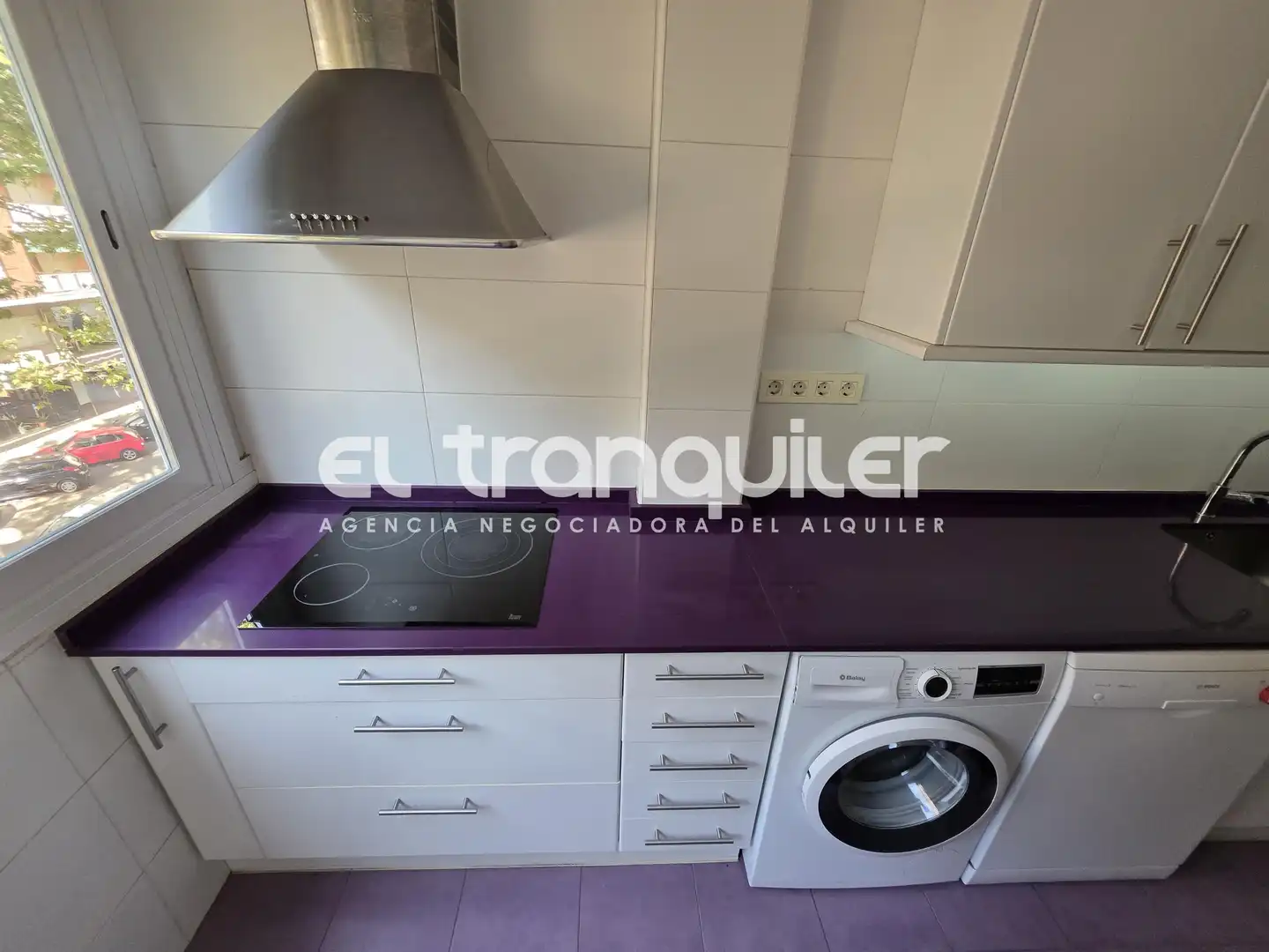 Kitchen of Flat for rent in Madrid  with Air Conditioner, Furnished and Washing machine