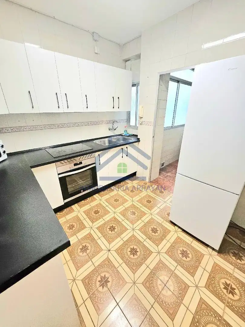 Cocina de Piso en venta en Granada con Terraza y Amueblado