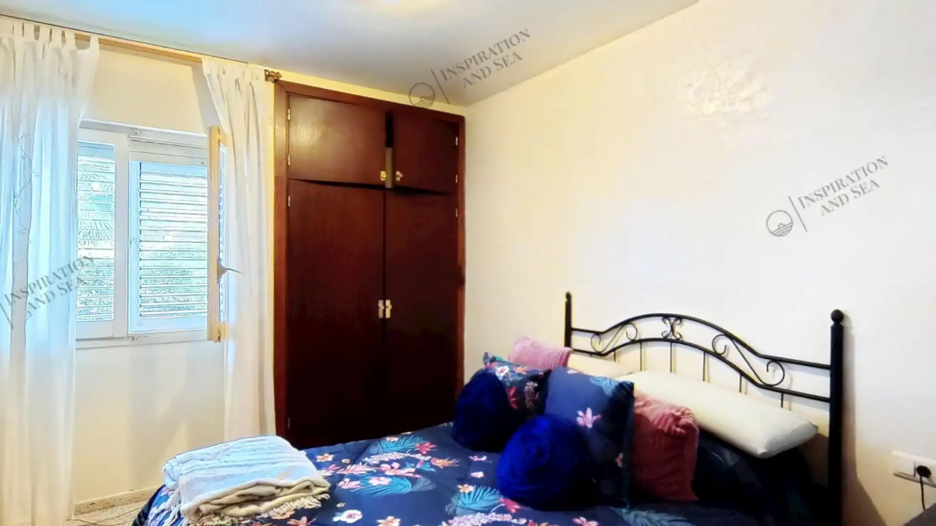 Habitación de Piso en venta en Santa Eulària des Riu con Aire acondicionado y Terraza