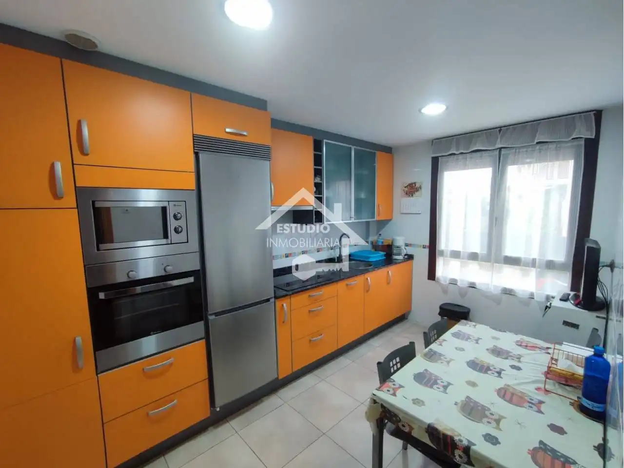 Cocina de Casa o chalet en venta en Canillas de Río Tuerto con Calefacción, Jardín privado y Parquet