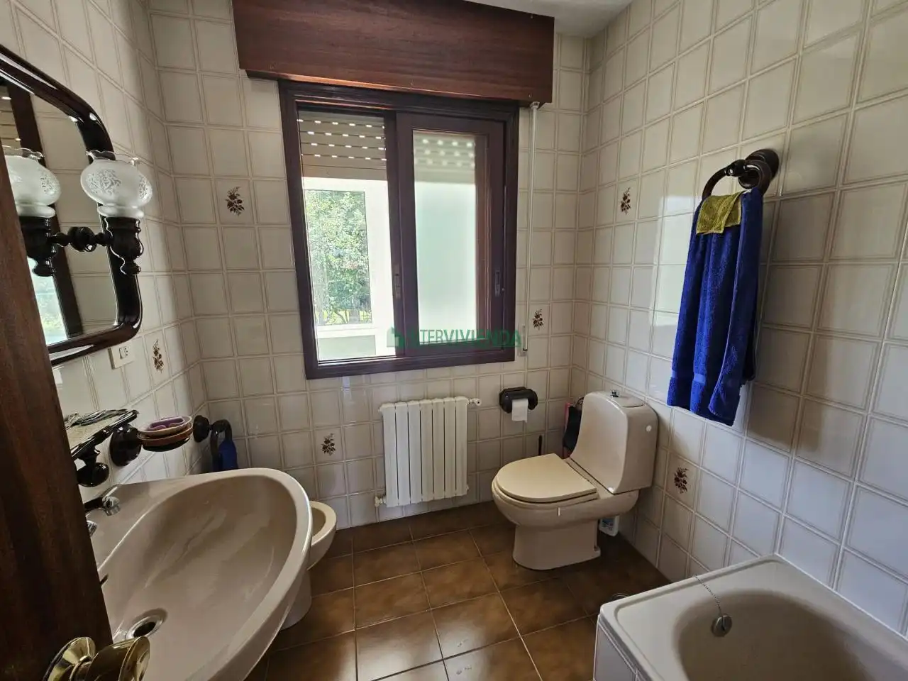 Bathroom of Houses for sale in Covelo  with Heating, Private garden and Terrace
