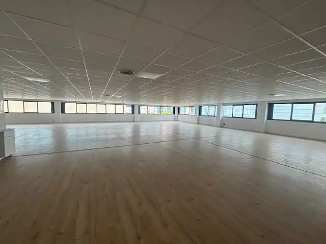 Gebäude zur Miete in El Prat de Llobregat