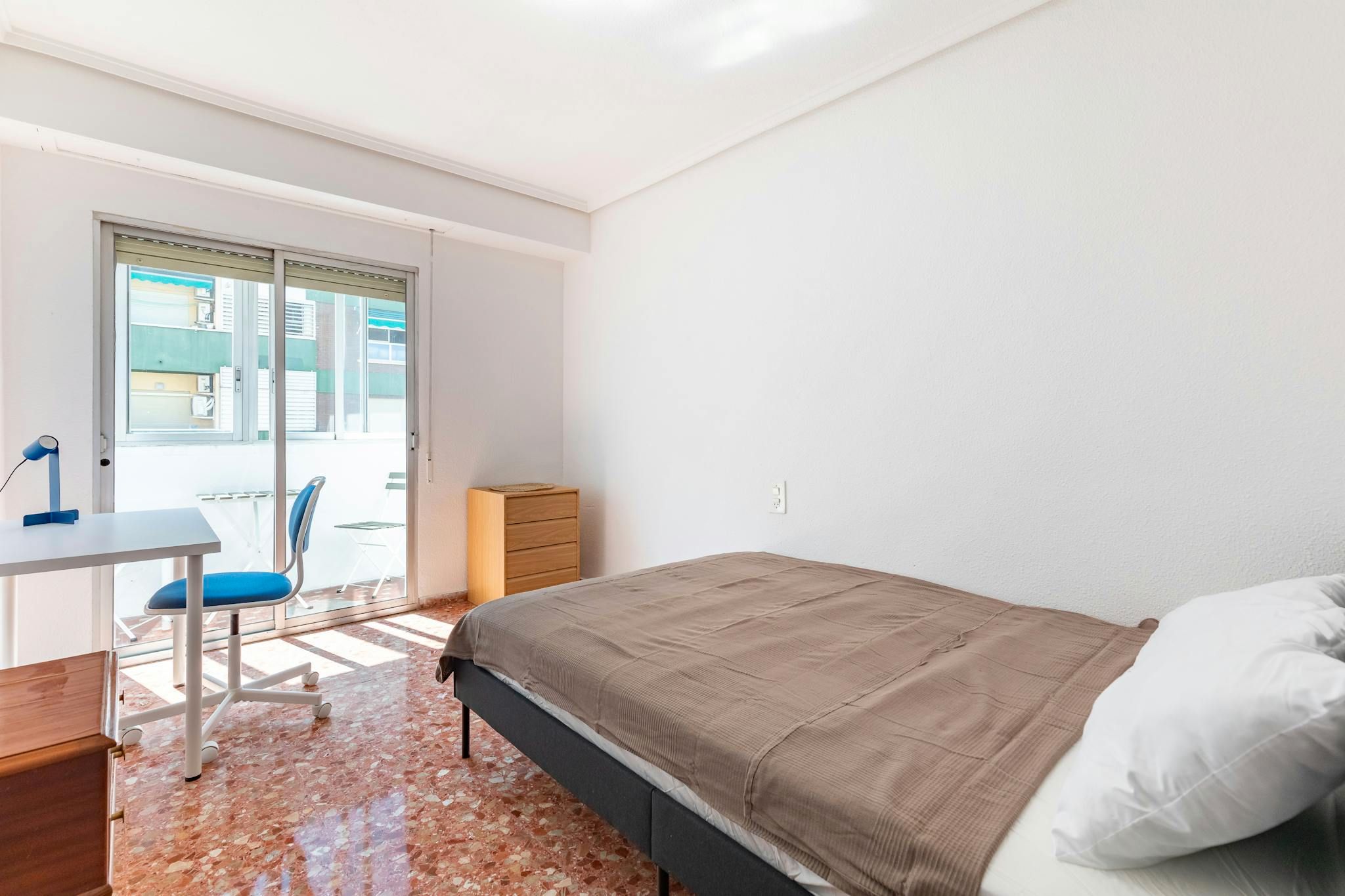 Flat to share in N/A, La Llum