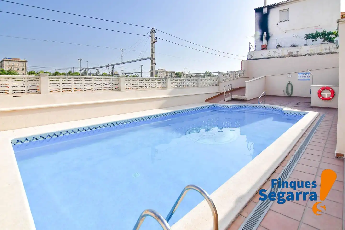 Piscina de Piso en venta en El Vendrell con Balcón y Piscina comunitaria