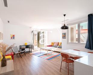 Exterior view of Attic to rent in  Barcelona Capital  with Air Conditioner, Heating and Terrace