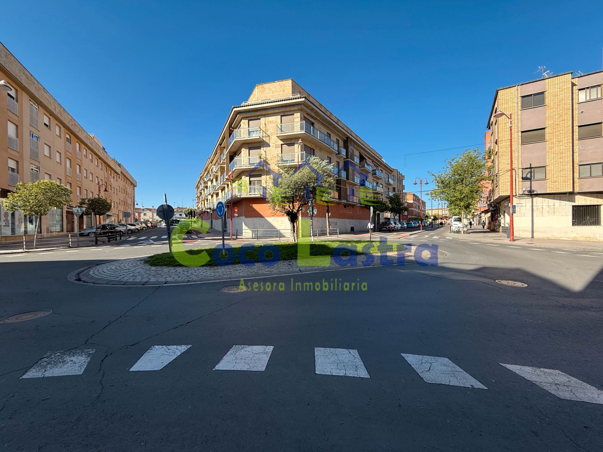 Vista exterior de Apartament en venda en Santa Marta de Tormes amb Calefacció, Parquet i Rentadora