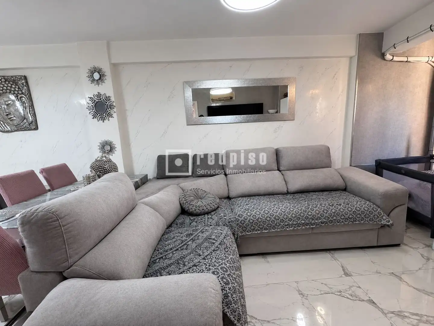 Sala d'estar de Pis en venda en Carretera de Cádiz
