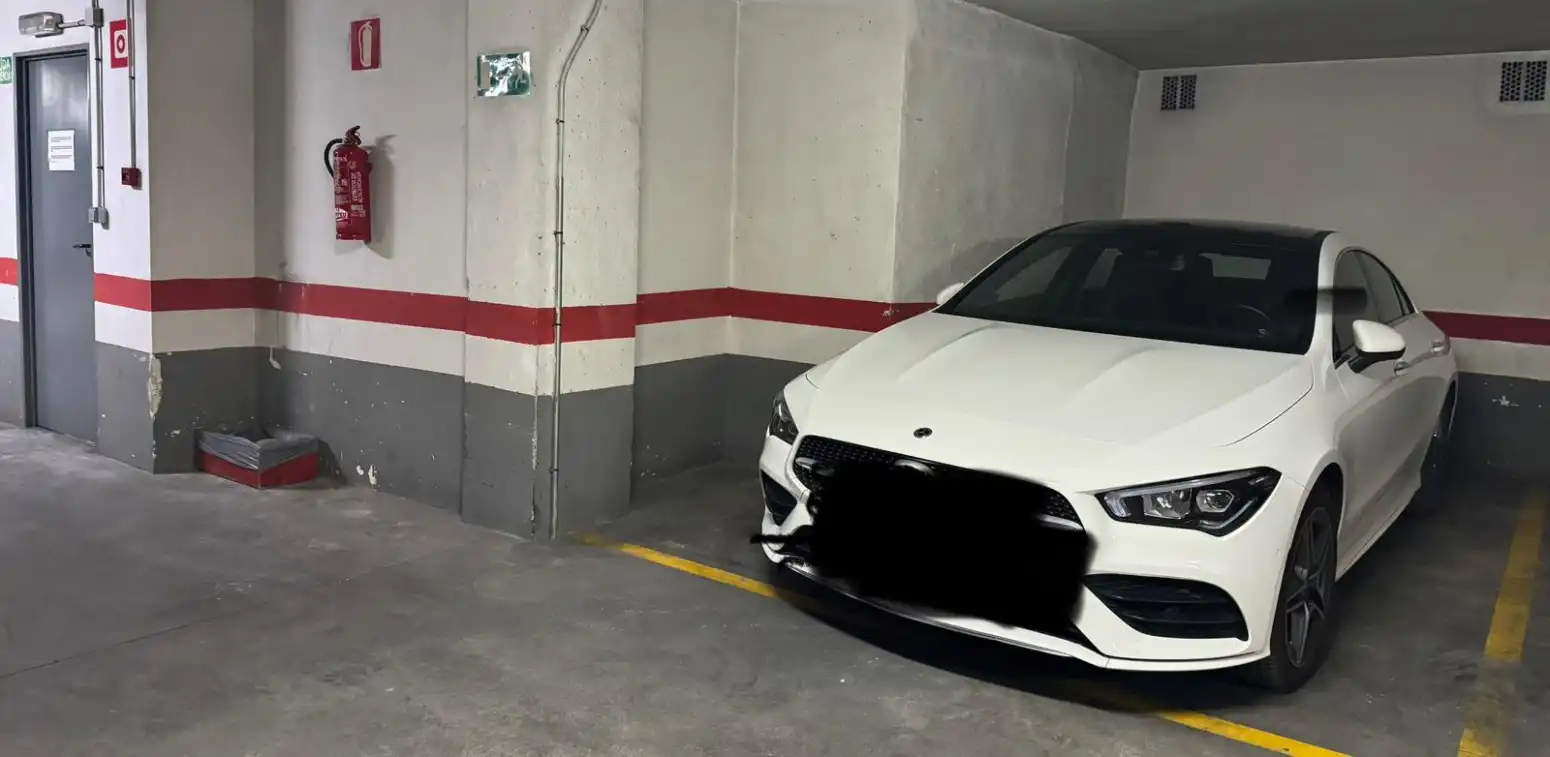 Garage zur Miete in Valencia, Valencia