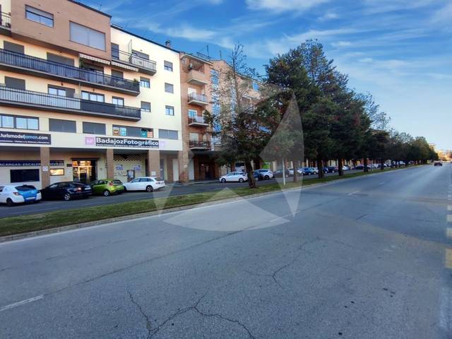 Local comercial en Venta en Calle Gaspar Mendez en Valdepasillas - La Paz - Huerta Rosales