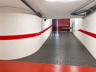 Einzelparkplatz mit Aufzug zum Verkauf in Orilla de la Vía