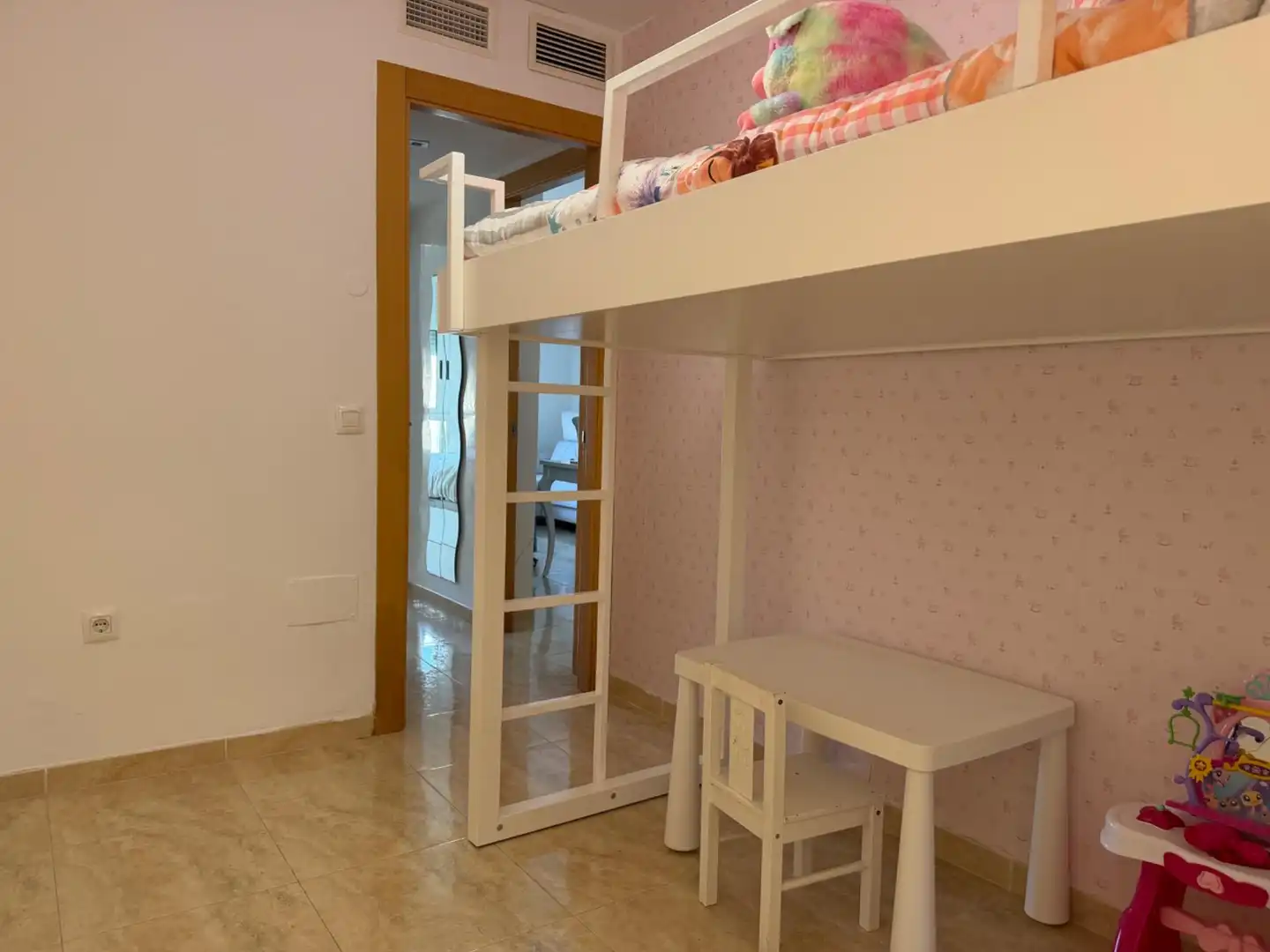 Schlafzimmer von Wohnung zum Verkauf in Almería
