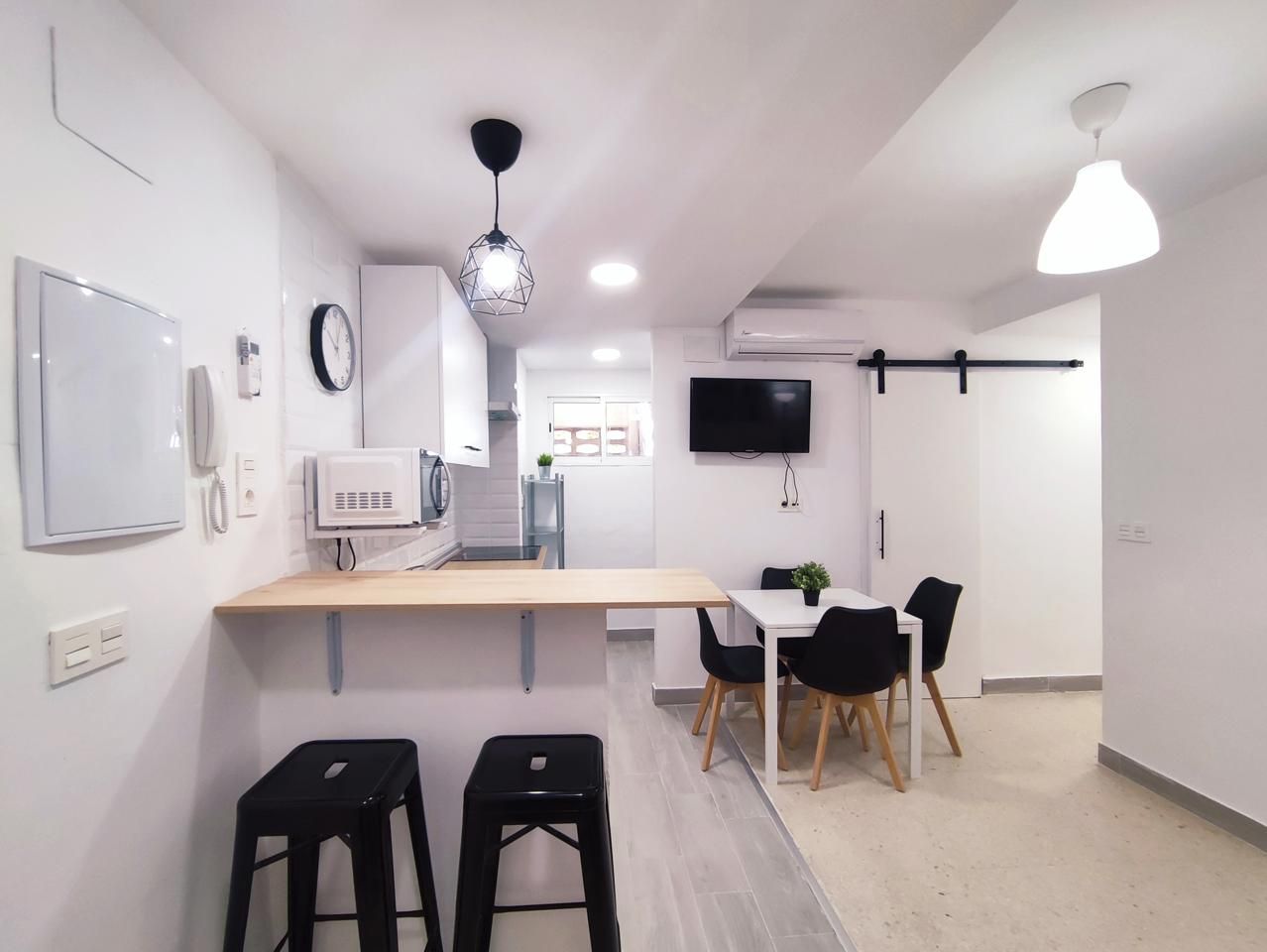 Planta baja to rent in Julio Moreno Dávila, Cartuja