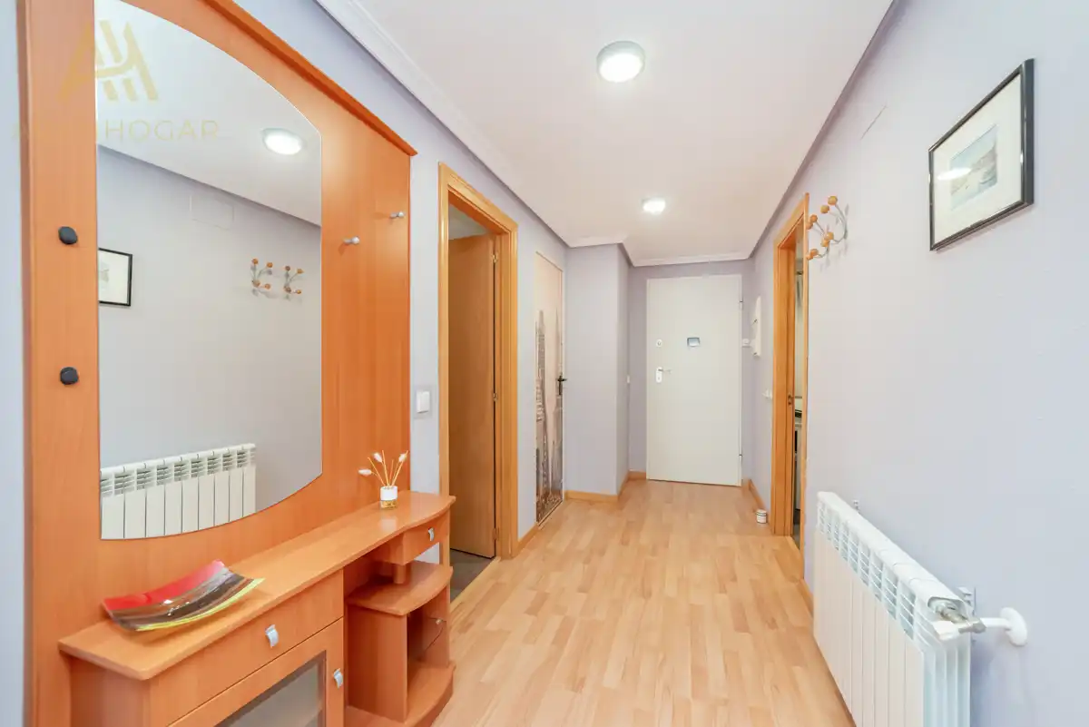Detached house with terrace for sale in Calle de Islas Galapagos, imagen 6