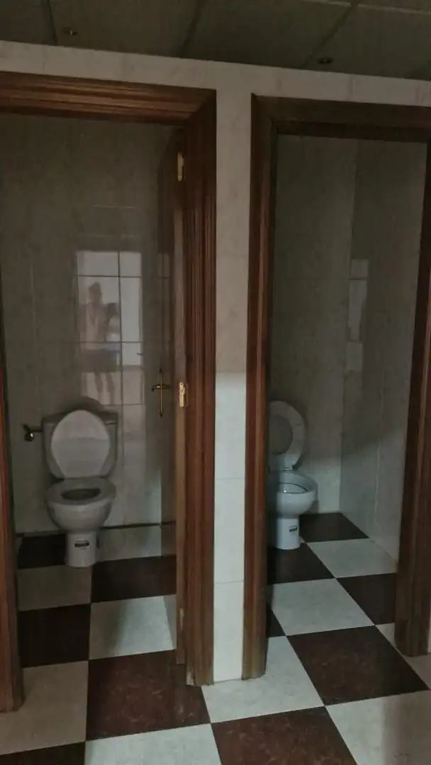 Badezimmer von Geschaftsraum zur Miete in Almendralejo