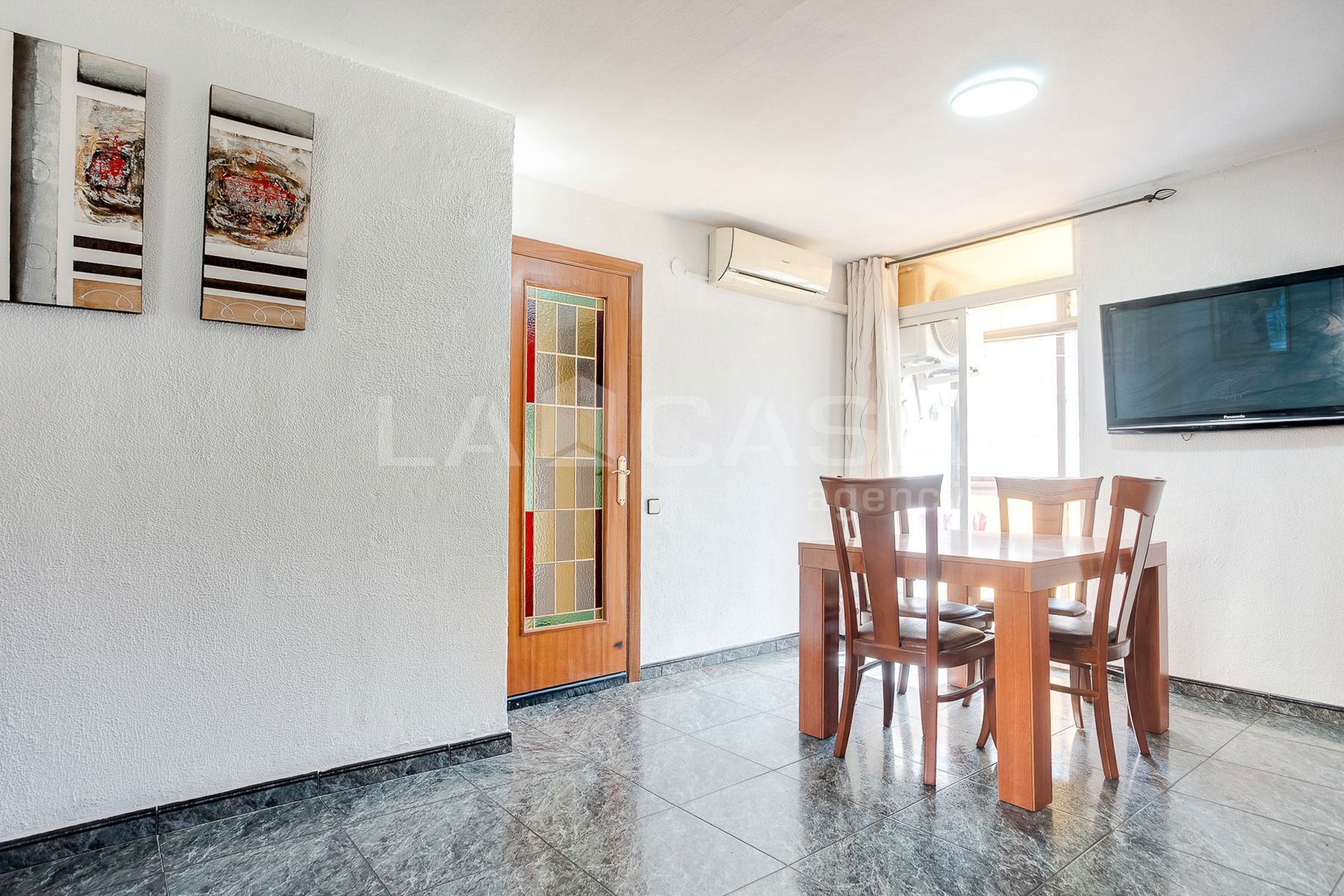 Piso en venta en  Barcelona Capital con Balcón
