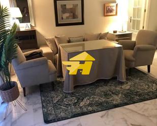 Sala d'estar de Pis de lloguer en  Córdoba Capital amb Aire condicionat i Moblat