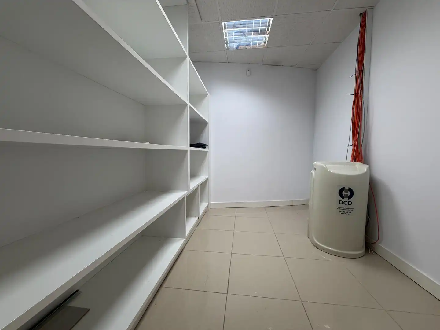 Oficina de alquiler en Igollo
