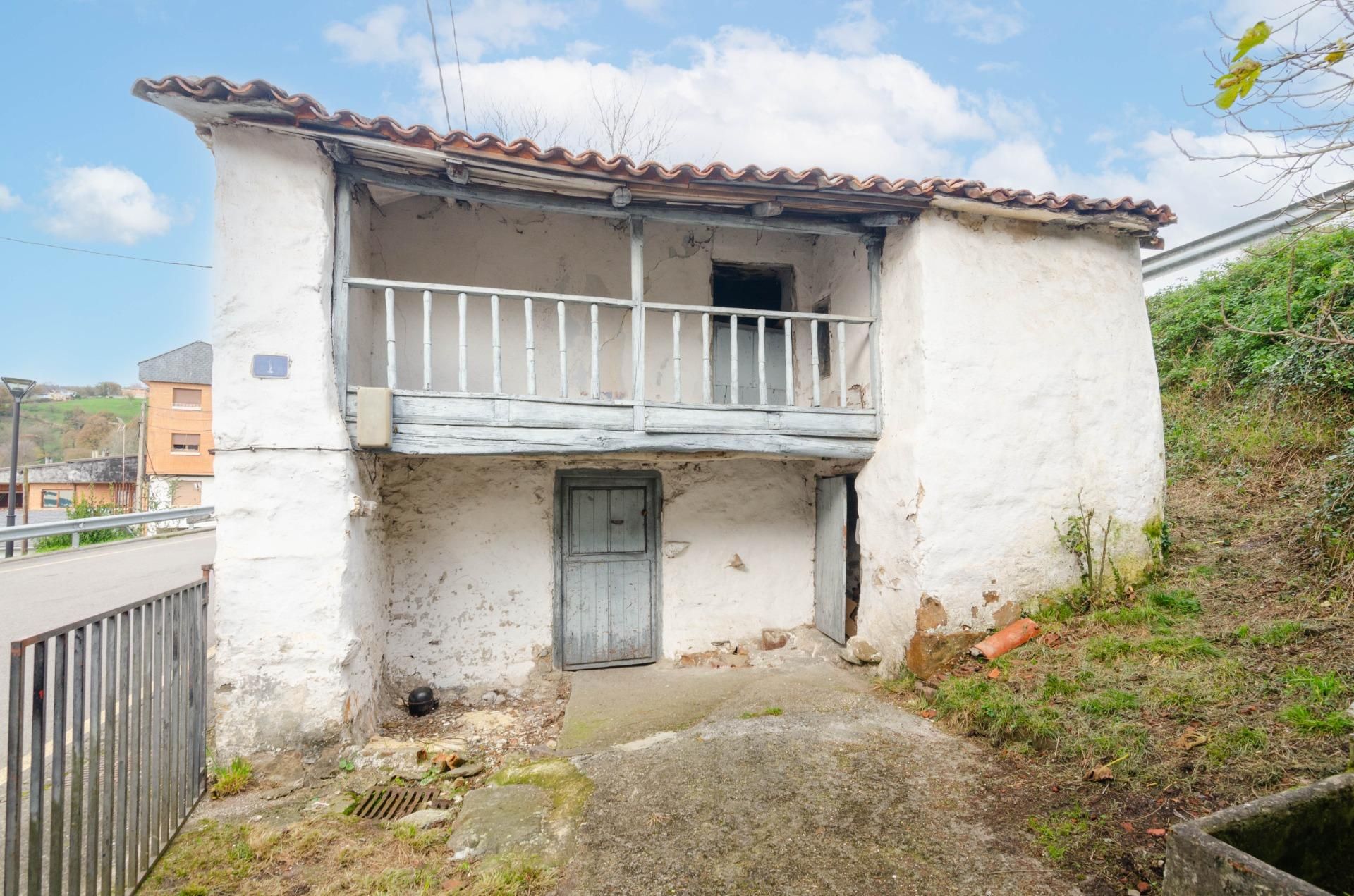 Exterior view of House or chalet for sale in Tineo  with Private garden, Terrace and Storage room