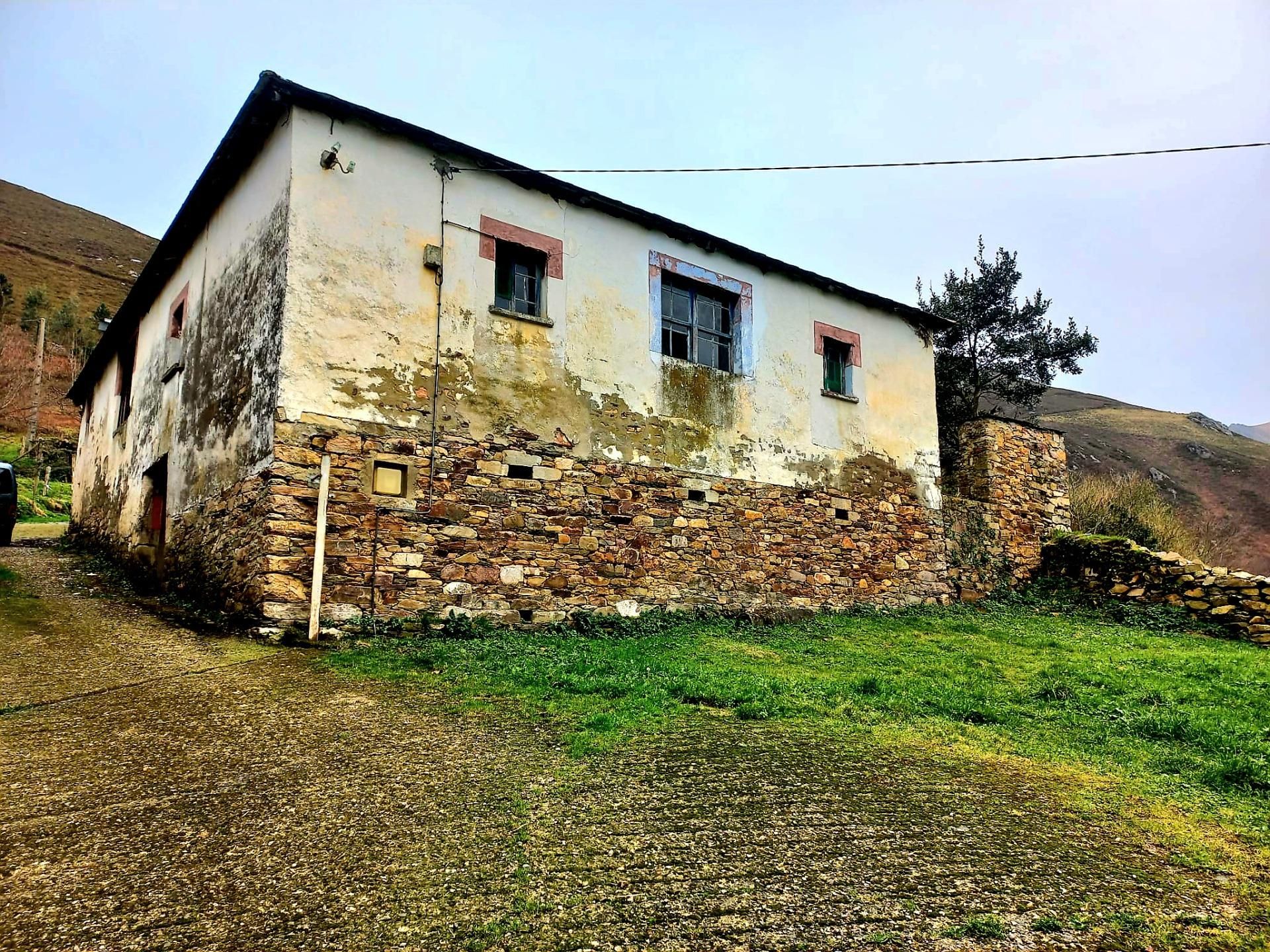 Exterior view of Country house for sale in Villayón  with Private garden