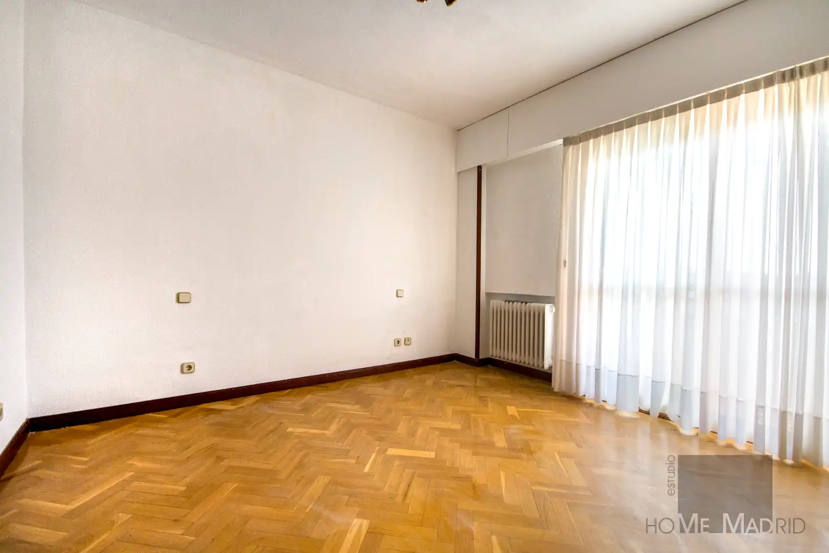 Bedroom of Attic for sale in Madrid  with Air Conditioner, Heating and Terrace