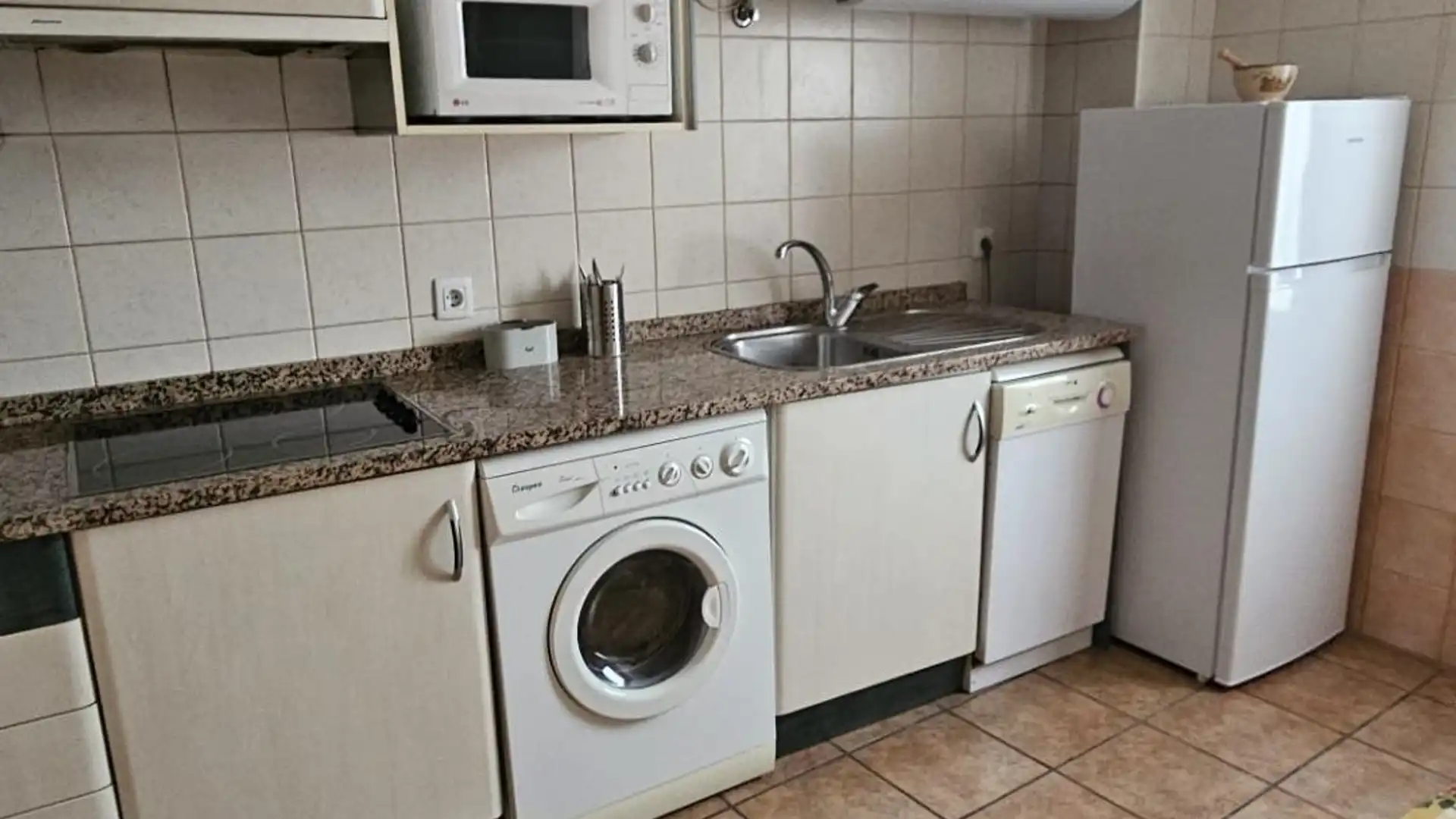 Kitchen of Flat for sale in Tarazona  with Furnished