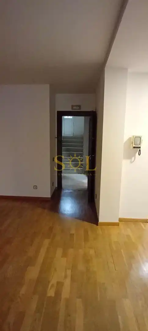 Office space with terrace for sale in Calle Covadonga, imagen 26