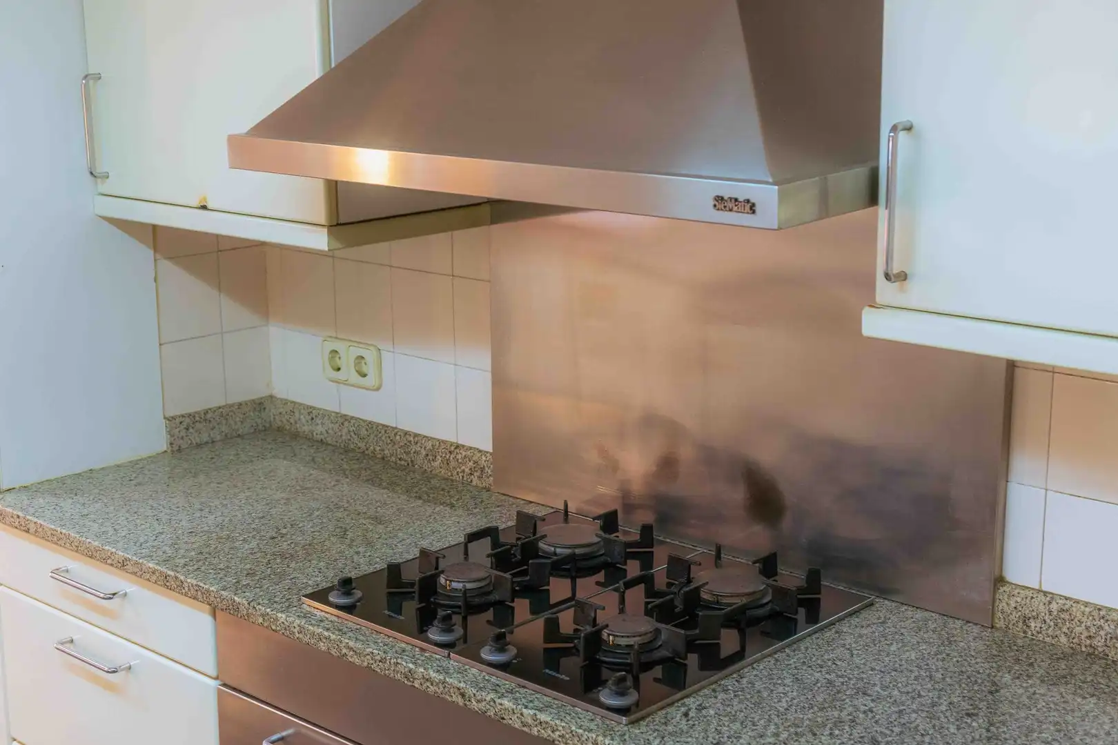 Kitchen of Houses for sale in Esplugues de Llobregat  with Terrace, Storage room and Swimming Pool