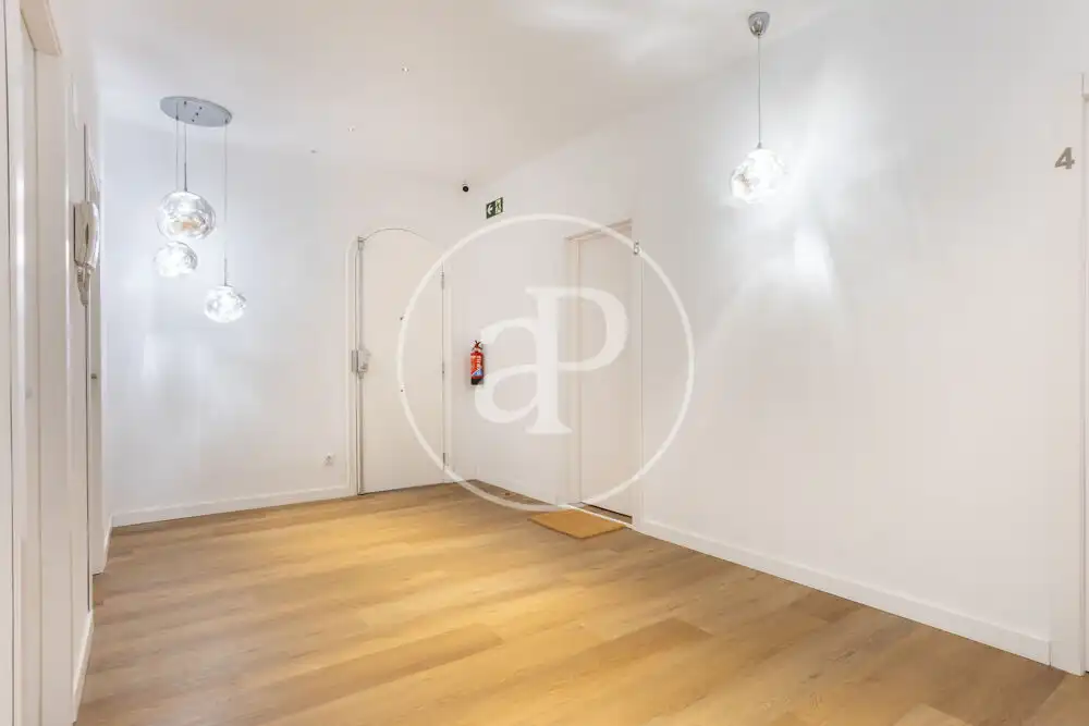 Wohnung zur Miete in Valencia mit Klimaanlage, Heizung und Terrasse