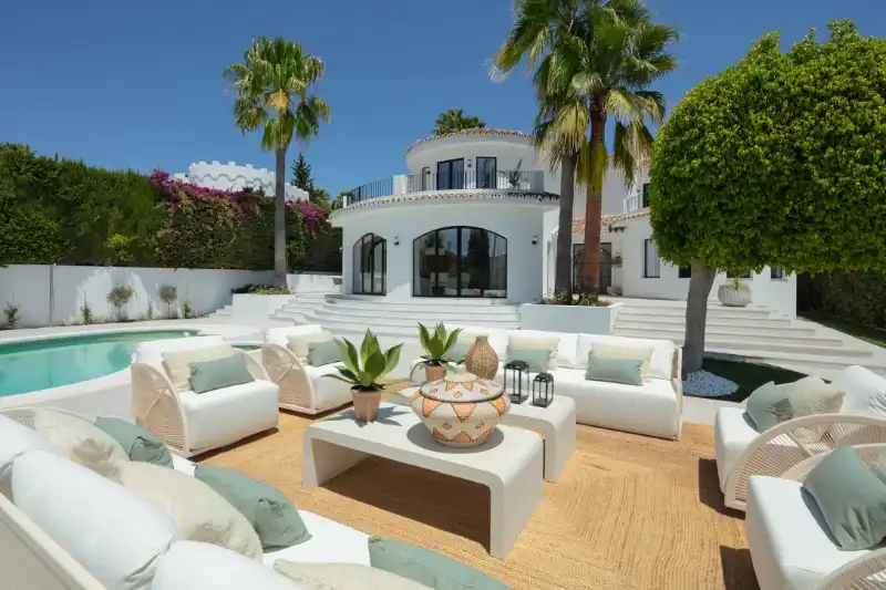 House with pool for sale in Marbella Centro, imagen 2