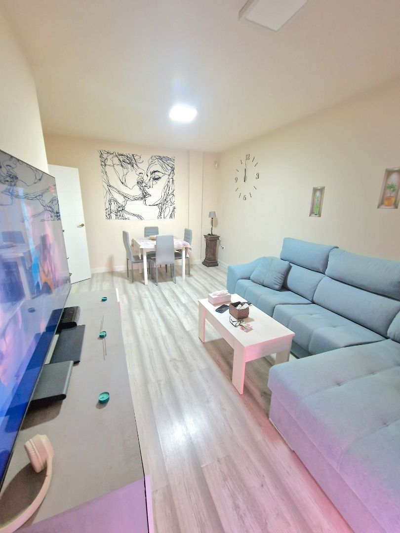 Living room of Flat for sale in Yuncler  with Air Conditioner and Furnished