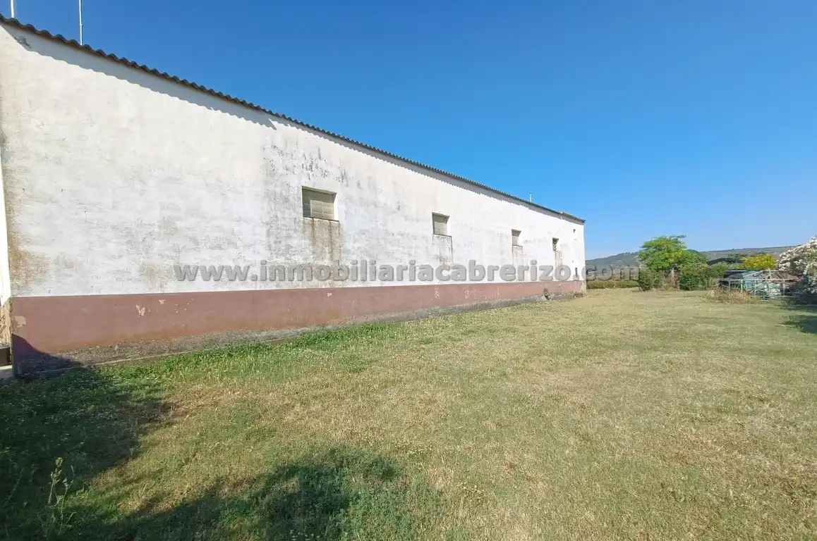 Nave industrial en venta en N/A, La Cava - Fardachón