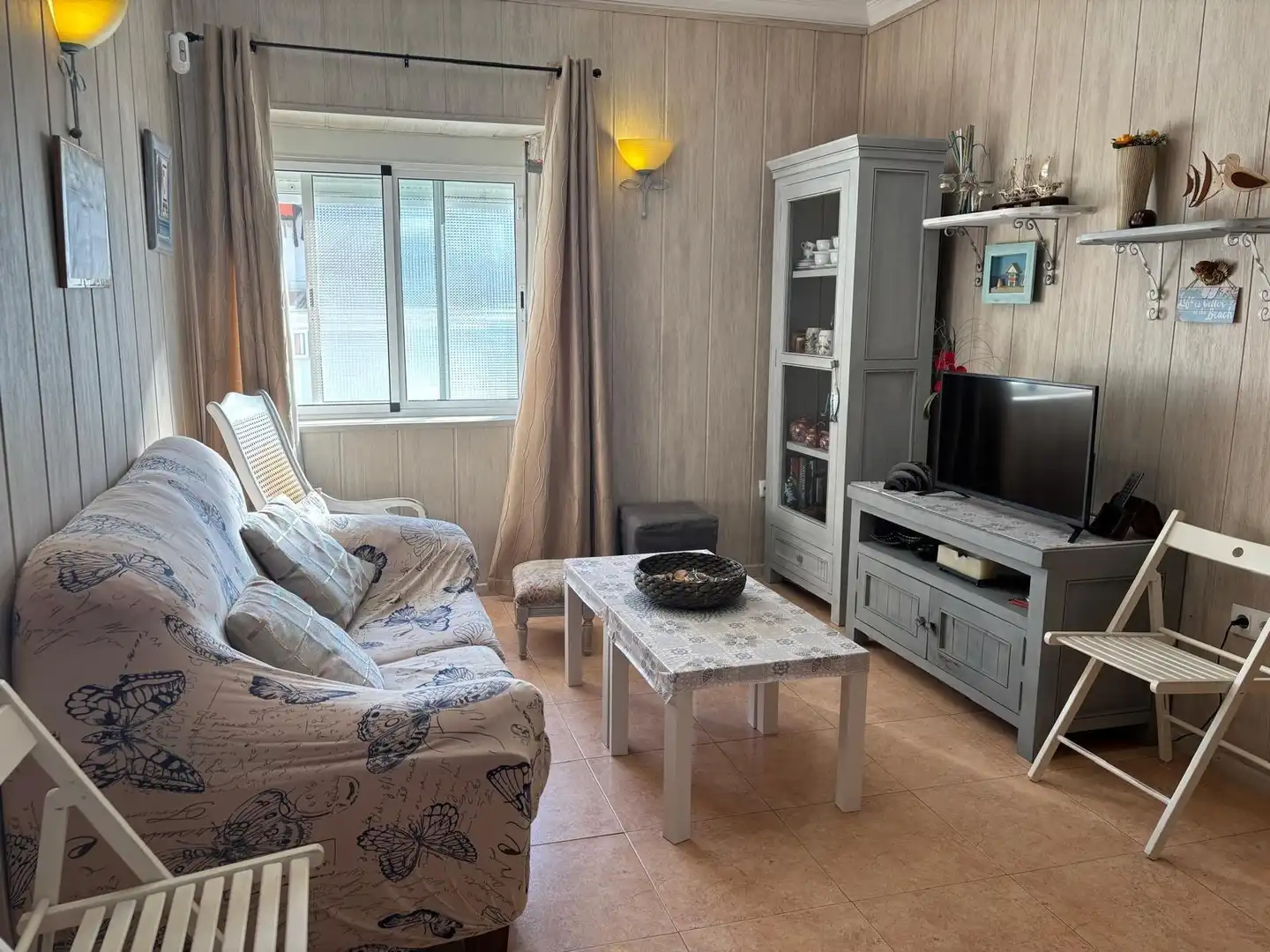 Sala de estar de Piso en venta en Barbate con Trastero y Amueblado