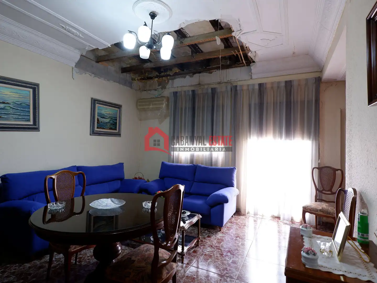 Sala d'estar de Casa adosada en venda en Valencia amb Aire condicionat, Terrassa i Balcó