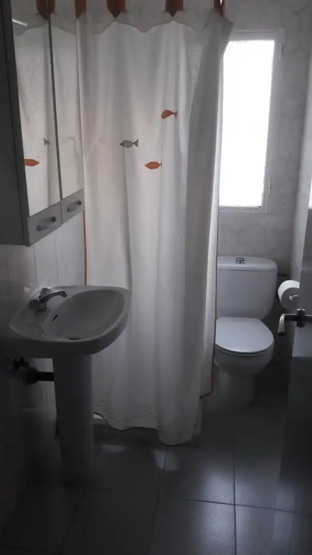 Baño de Piso de alquiler en Cáceres con Calefacción y Amueblado