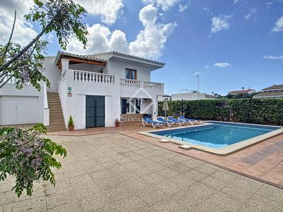 Vista exterior de Casa o xalet en venda en Ciutadella de Menorca amb Aire condicionat, Jardí privat i Terrassa
