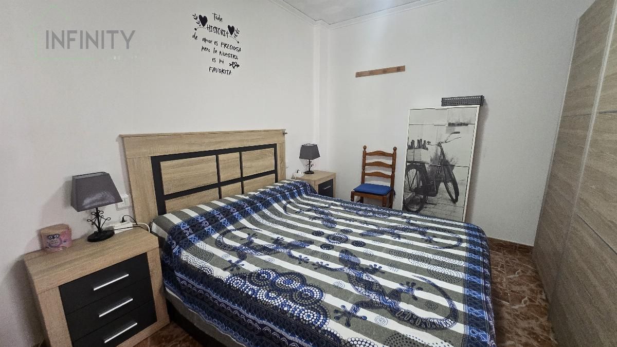 Schlafzimmer von Wohnungen miete in Oliva mit Klimaanlage, Heizung und Terrasse