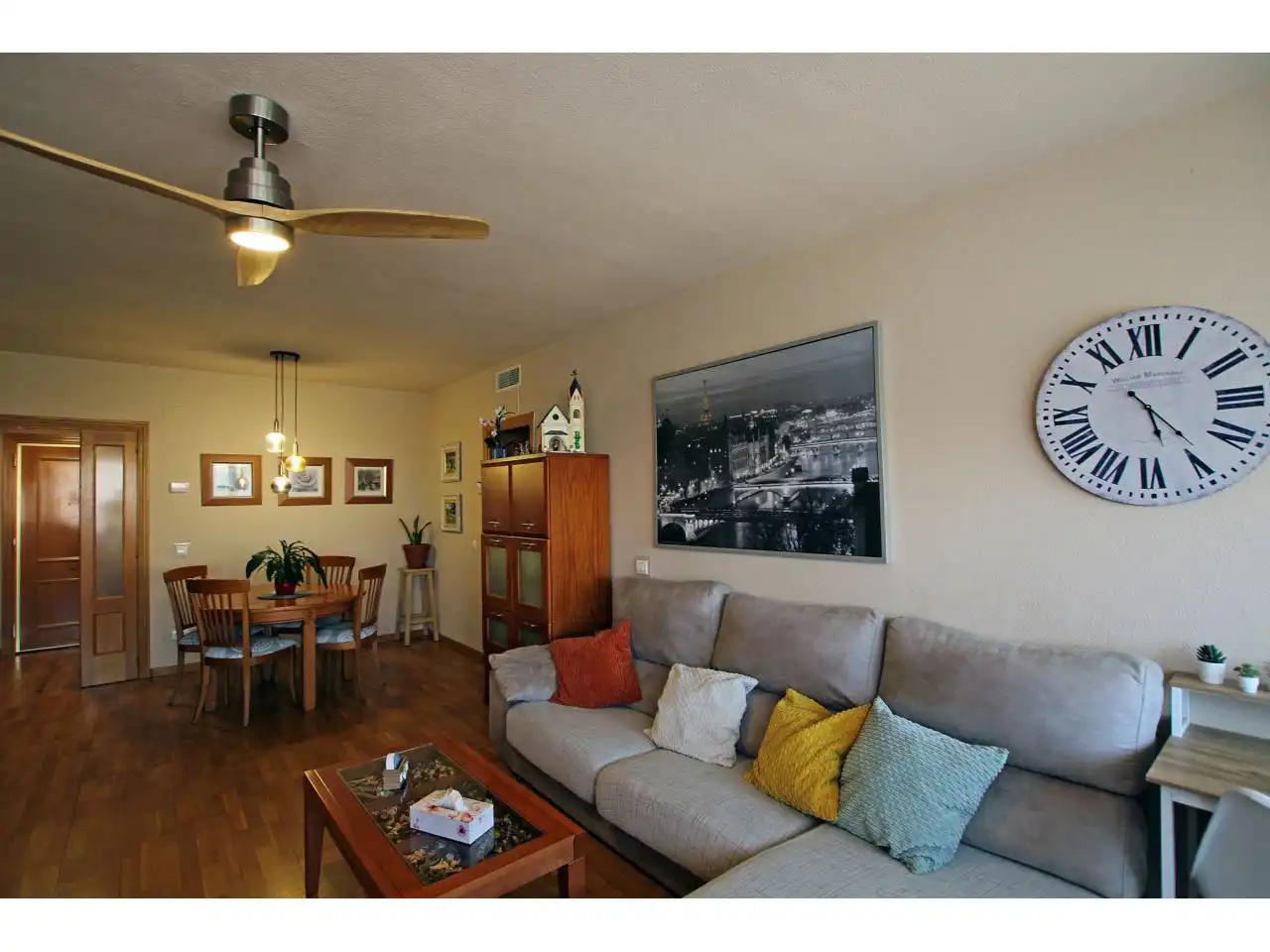 Sala de estar de Piso en venta en Coslada con Aire acondicionado, Calefacción y Parquet
