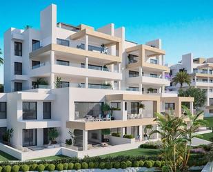 Vista exterior de Apartament en venda en Estepona amb Calefacció, Jardí privat i Terrassa