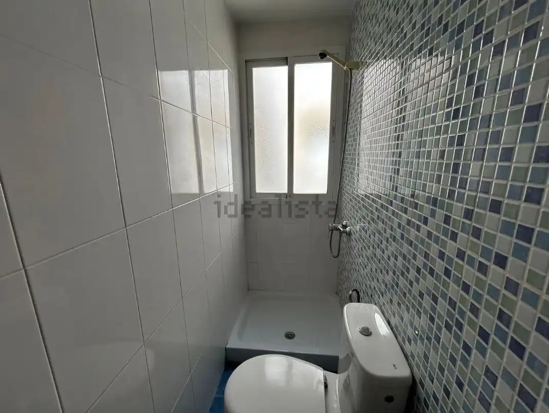 Badezimmer von Wohnung zum Verkauf in Miguelturra mit Heizung, Terrasse und Balkon