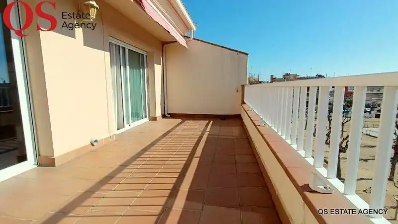Terraza de Casa adosada en venta en Pineda de Mar con Aire acondicionado, Calefacción y Terraza