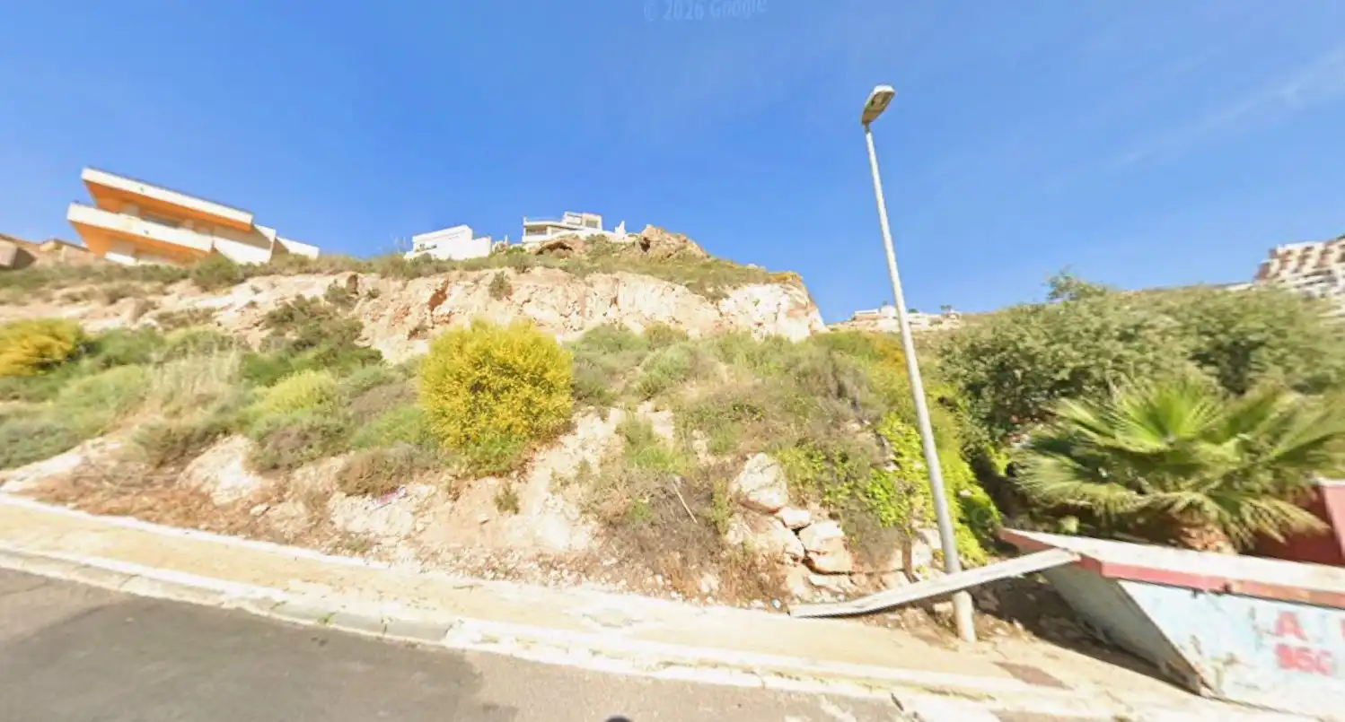 Terreno residencial en venta en Calle de las Higueras 34