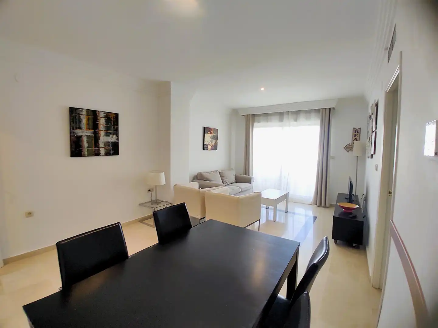 Sala de estar de Apartamento en venta en Marbella con Aire acondicionado, Terraza y Amueblado