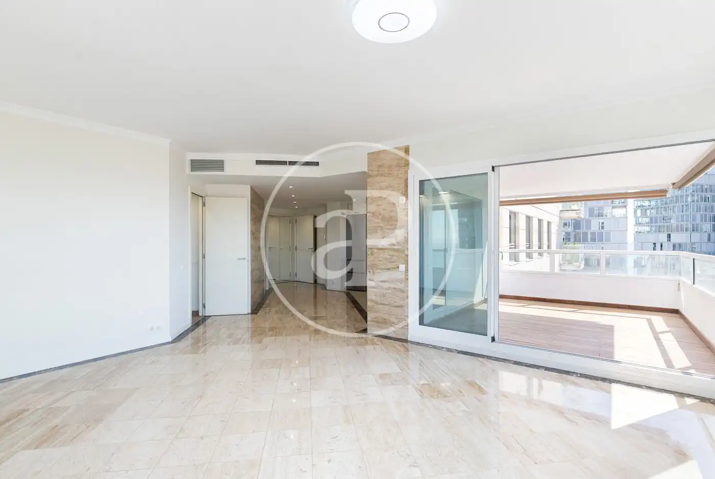 Piso en venta en Barcelona con Aire acondicionado, Calefacción y Jardín privado