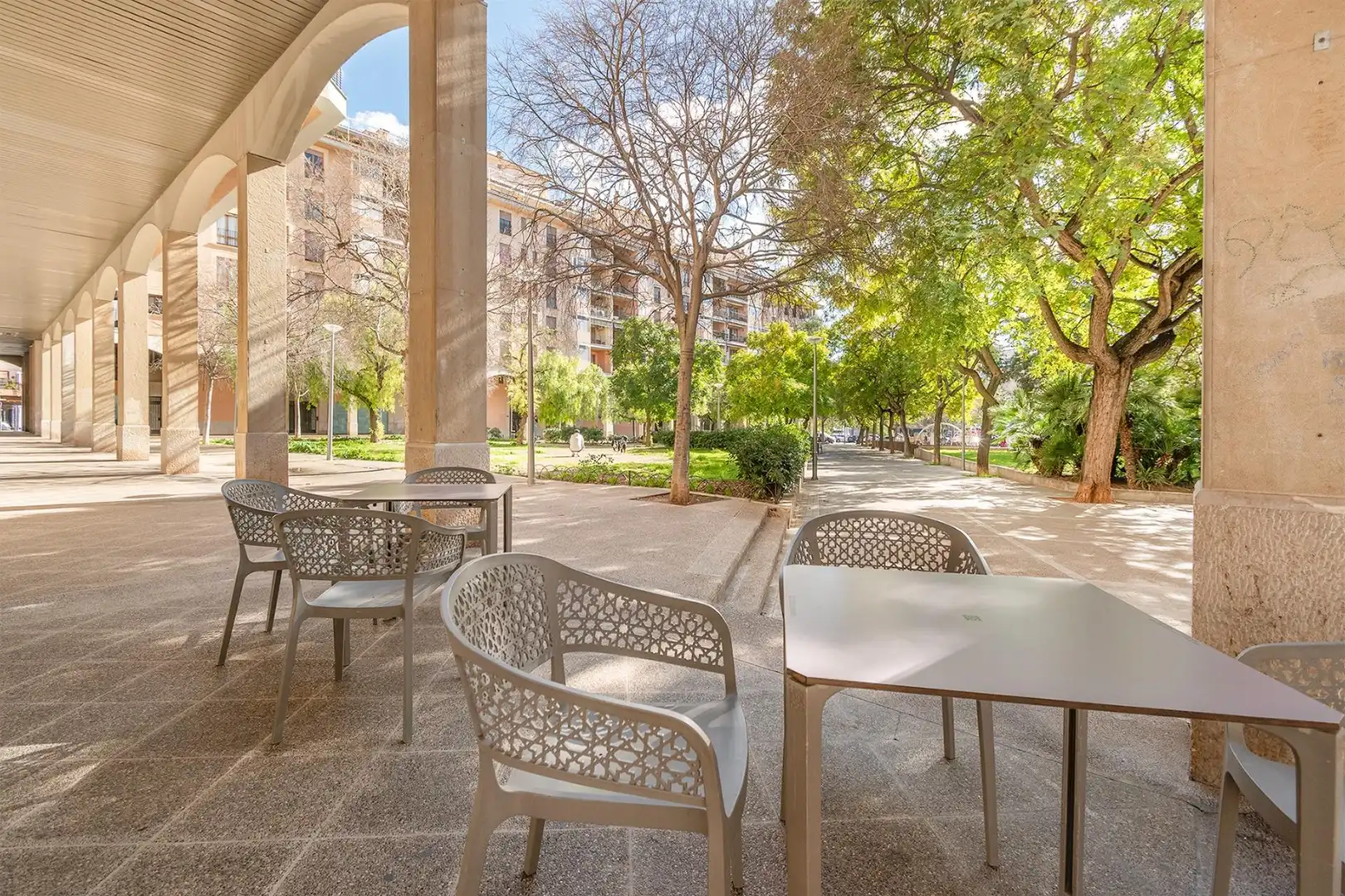 Terrasse von Geschaftsraum zur Miete in  Palma de Mallorca mit Klimaanlage, Terrasse und Möbliert