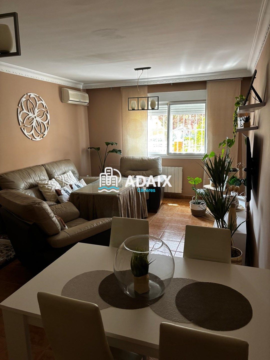 Jardí de Casa o xalet en venda en Cáceres Capital amb Aire condicionat, Calefacció i Terrassa