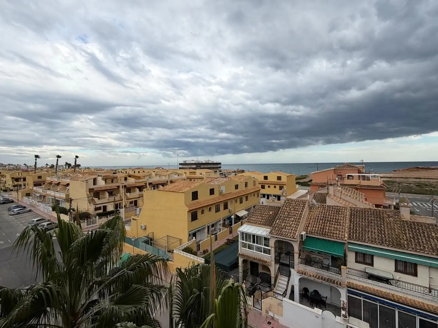 Vista exterior de Àtic en venda en Torrevieja amb Aire condicionat, Calefacció i Terrassa